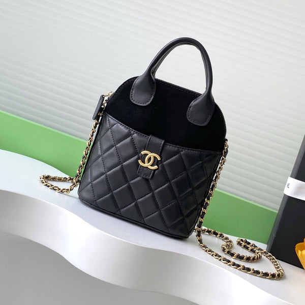 CC 25A Clutch With Chain 18cm Black Suede Calfskin