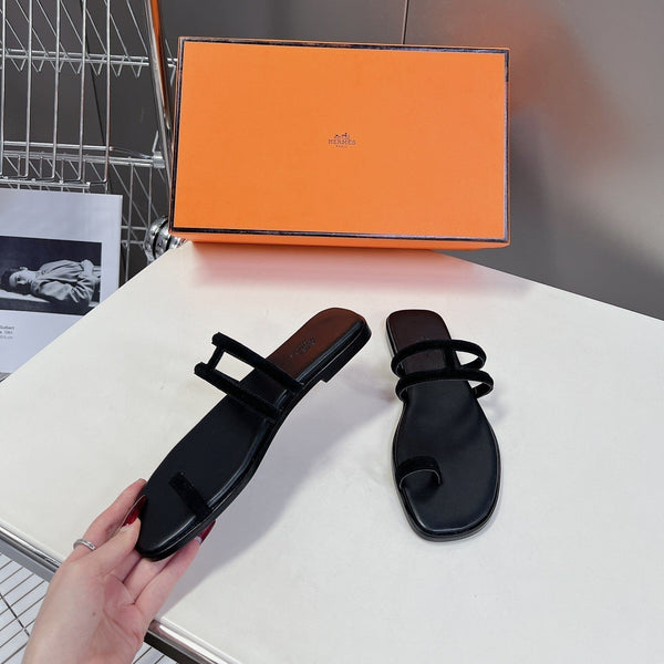 Sandali Georgia in pelle scamosciata nera e vitello nero