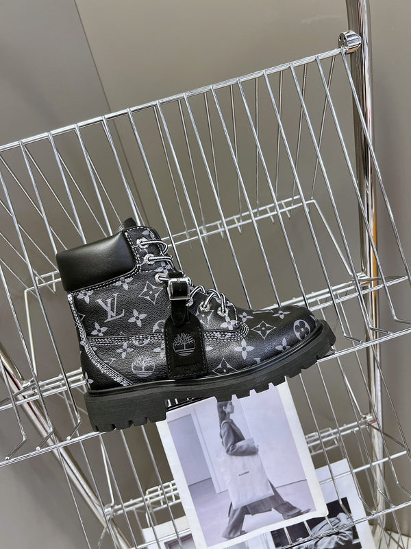 Stivaletto alla caviglia LV x Timberland 6-In in pelle di mucca monogramma nera