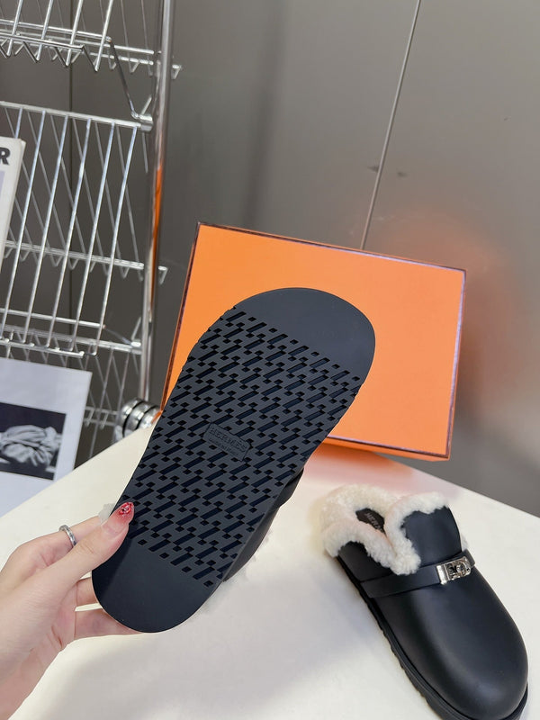 OZ Mule Black Calfskin White Shearling