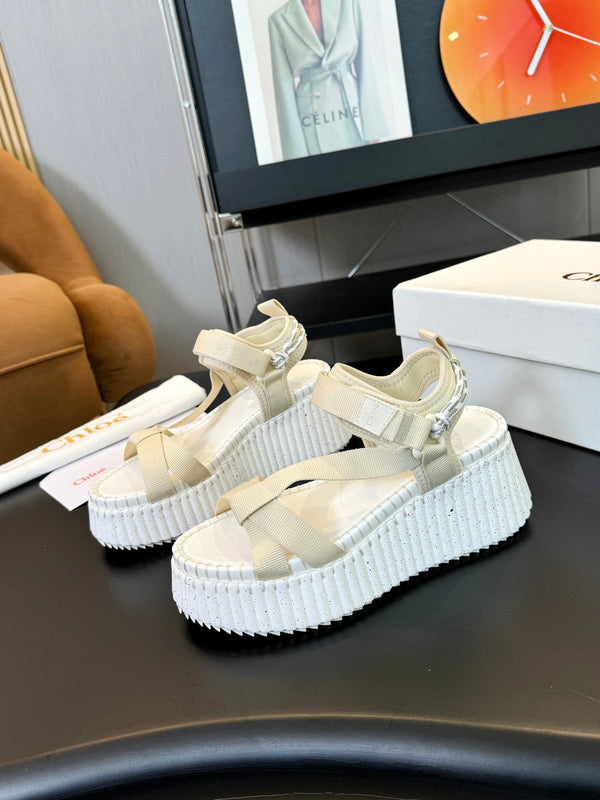 CHLOÉ NAMA WEDGE SANDALS IN BEIGE FABRIC AND WHITE RUBBER
