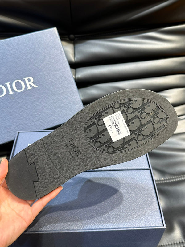 CD D-CLUB SLIDE SLIPPER OLIVE-JUNIPER GRAINED CALFSKIN