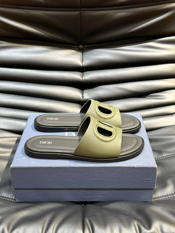 CD D-CLUB SLIDE SLIPPER OLIVE-JUNIPER GRAINED CALFSKIN