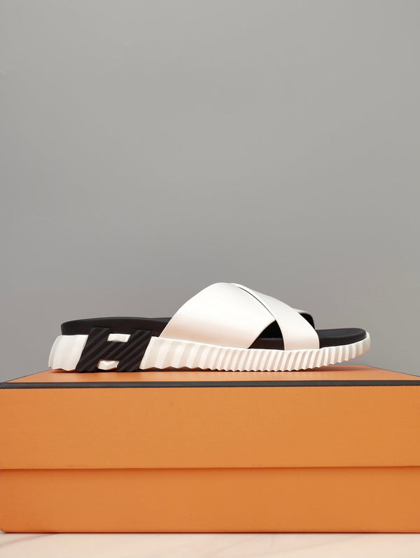 HM INFRA SANDAL WHITE AND BLACK LAMBSKIN