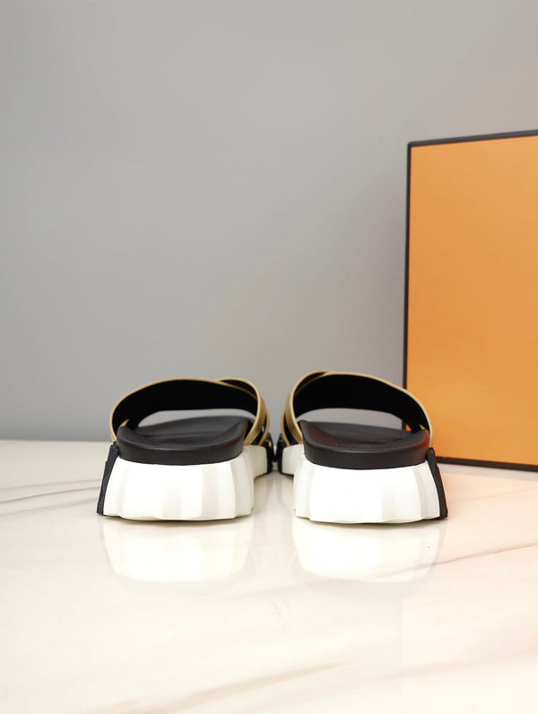 HM INFRA SANDAL GOLD METALLIC LAMBSKIN