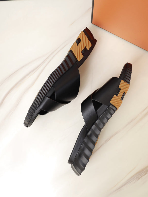 HM INFRA SANDAL BLACK LAMBSKIN