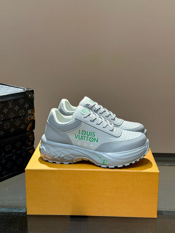 THICK-SOLED SNEAKER WHITE AND GREY CALFSKIN