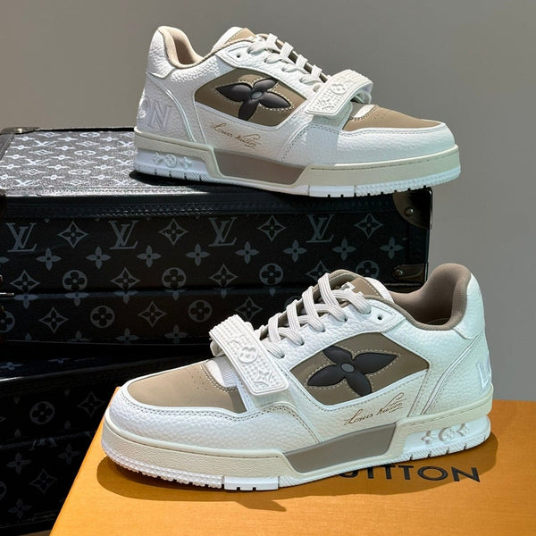 LV TRAINER SNEAKERS IN WHITE CALFSKIN AND CAMEL BROWN SUEDE