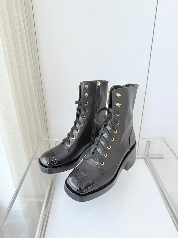 CC 25 Short Boot 60mm Black Cowhide 411471