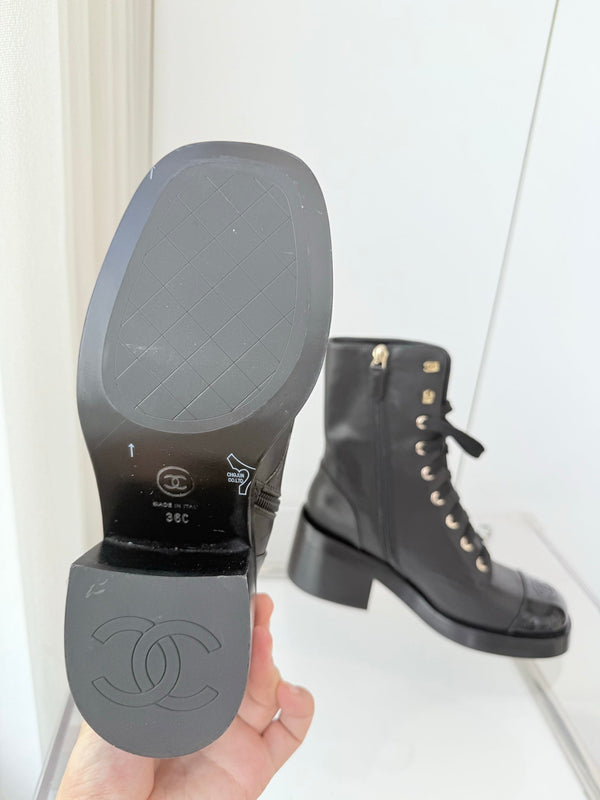 CC 25 Short Boot 60mm Black Cowhide 411471