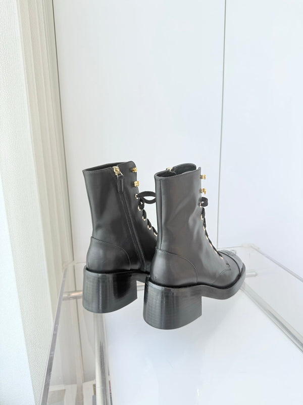 CC 25 Short Boot 60mm Black Cowhide 411471