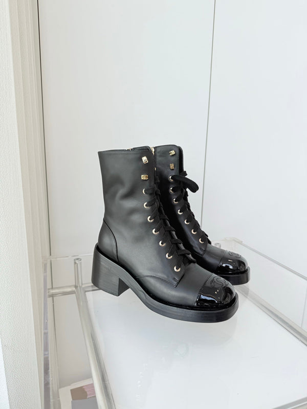 CC 25 Short Boot 60mm Black Cowhide 411471