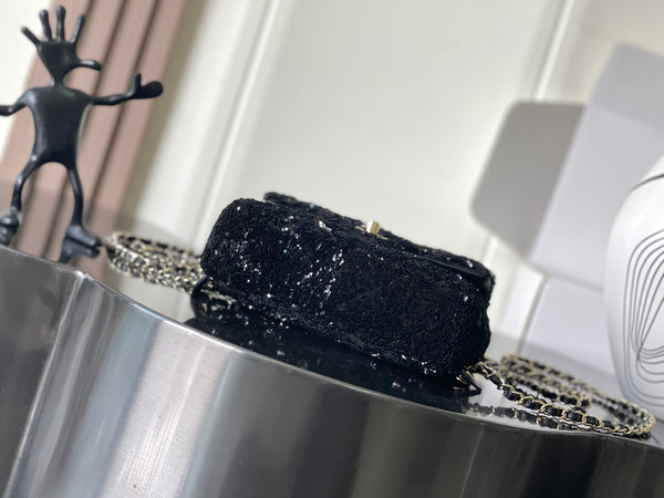 Chanel 25 Sequin Embroidered 21cm Bag Black Leather Sequins 286173