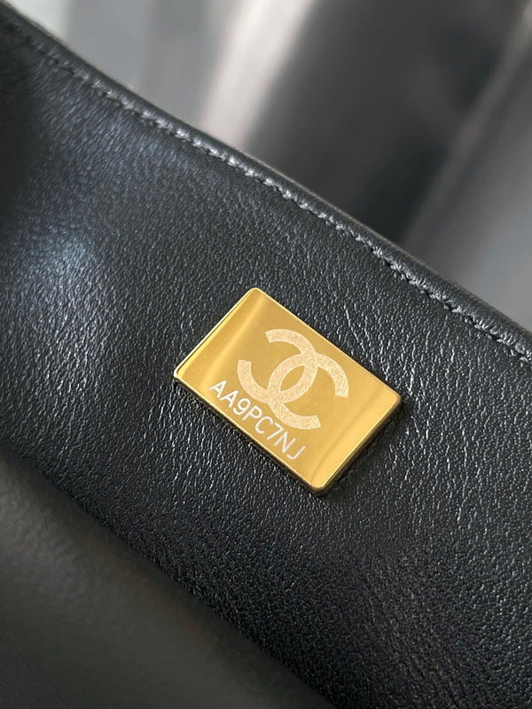 Chanel 25 Sequin Embroidered 21cm Bag Black Leather Sequins 286173