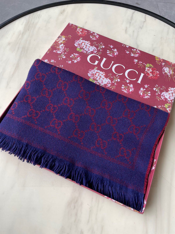 SCIARPA 180 CM IN LANA CON MOTIVO GG VIOLA MONOGRAM 407526