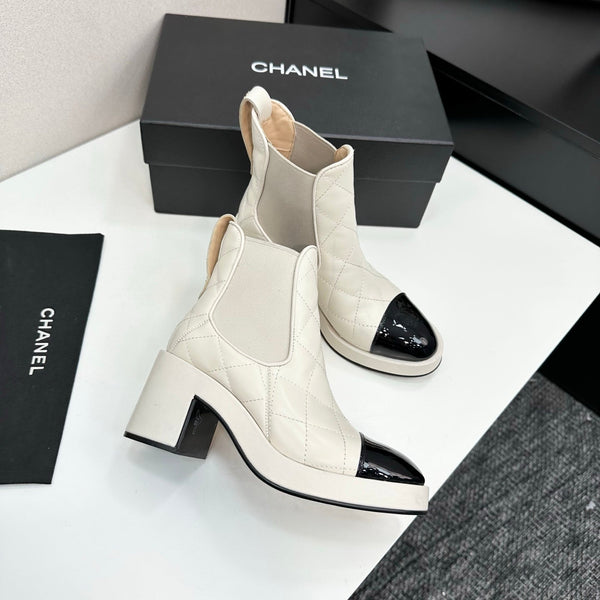 CC FW 25 Platform Ankle Boots Cream Black Patent and Quilted Leather 532620