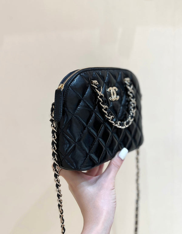 CC 24B AS5130 Small Shell Bag 20cm Black Polished Lambskin