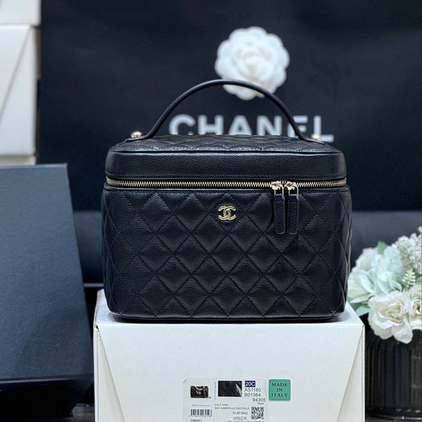 CC 25C Vanity Top Handle 21cm Black Grained Calfskin Light Gold Hardware