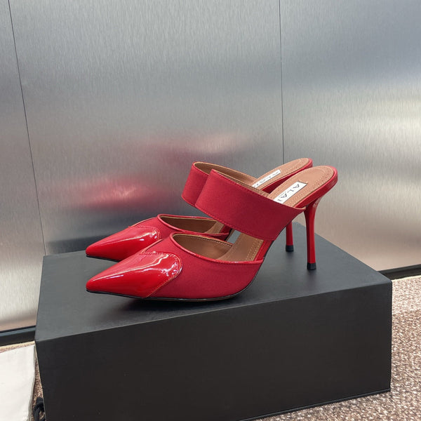 mulo alaia 90 in pelle di vitello verniciata a cuore in grosgrain rosso