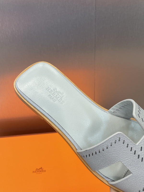 HM 25 Oran Sandal Grey Perforate Epsom Leather