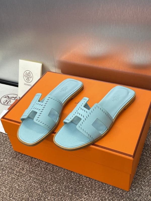 HM 25 Oran Sandal Cloud Blue Perforate Epsom Leather