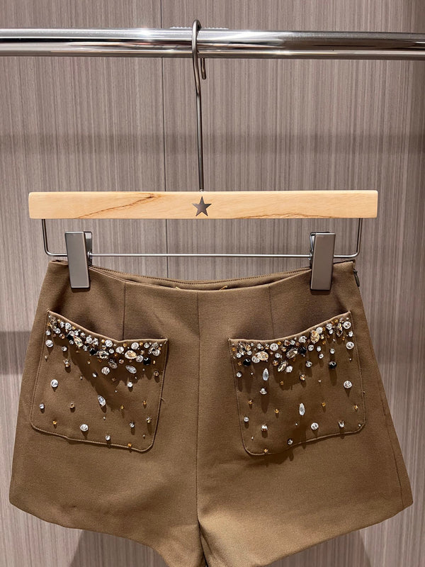 Pantaloncini da abito YSL con doppia tasca e strass beige chiaro in lana, poliestere e rayon