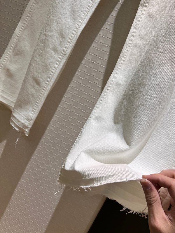 Pantaloni dritti a gamba larga CD in cotone bianco