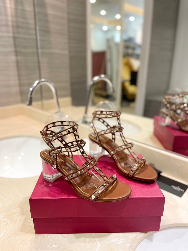 ROCKSTUD SANDAL WITH STRAP IN BRONZE BROWN CALFSKIN 60 MM