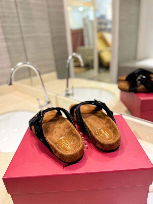 SANDALI CIABATTA IN VELLUTO DI SETA NERO FUSSFRIEND