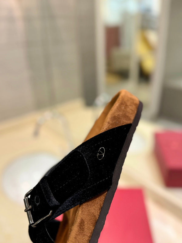 SANDALI CIABATTA IN VELLUTO DI SETA NERO FUSSFRIEND