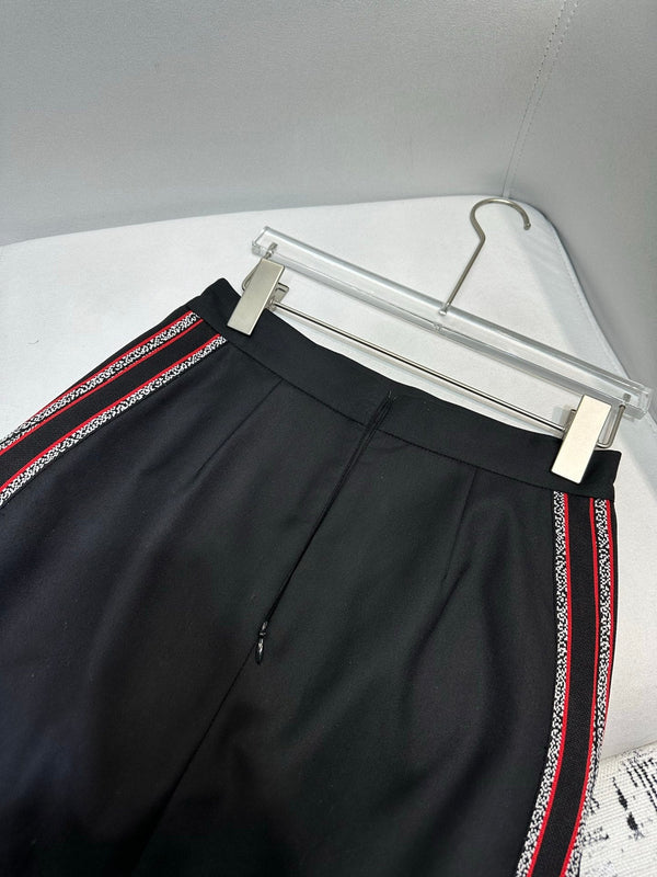 CD 25 Set White Red Black Cotton Polyester