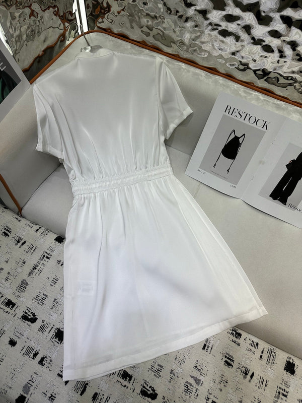 LV 25 Metal Petal Decoration Round Neck Dress Black White Polyester Acetate