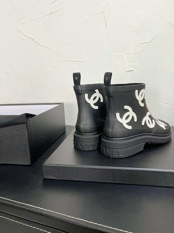 CC Rain boots In Black With White Logo Natural Rubber 949791