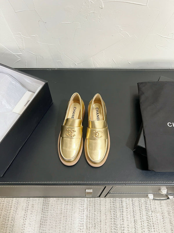 CC Moccasins Gold Calfskin 949654