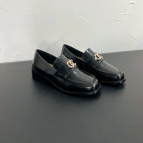 CC Moccasins Glossy Black Calfskin 949655