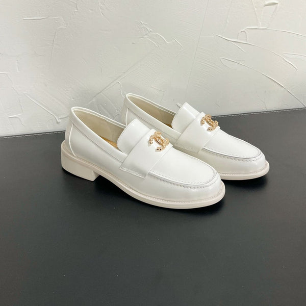 CC Moccasins Glossy White Calfskin 949656