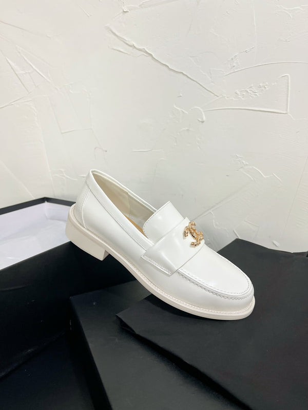 CC Moccasins Glossy White Calfskin 949656