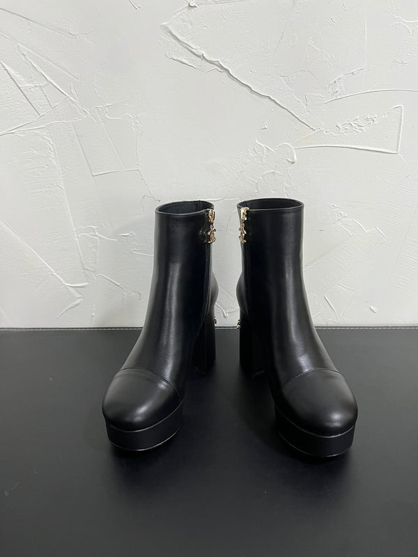 CC Short Boots 95mm In BLack Plain Lambskin 949658