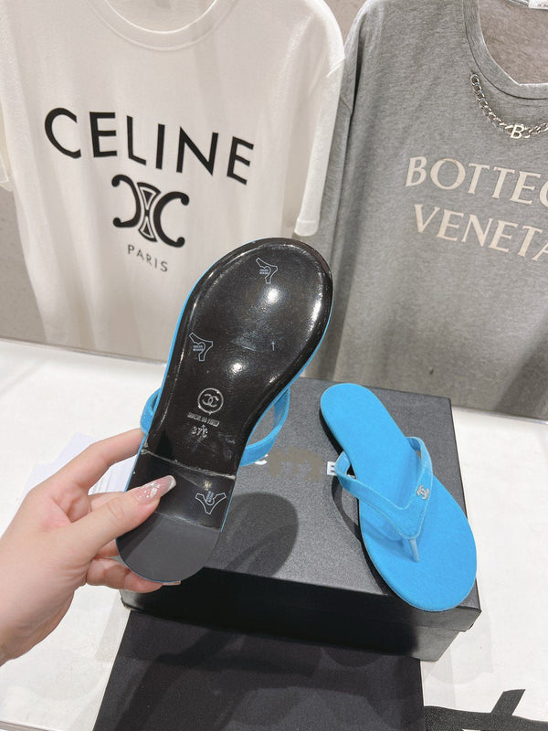 cc thong sandal cloud blue velvet