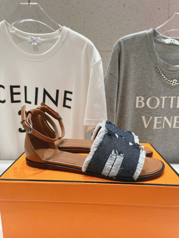 SANDALO SANTORINI IN PELLE DI AGNELLO NERO CHIARO