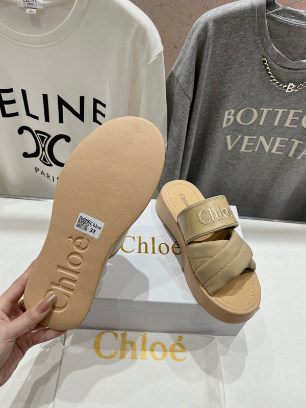 CHLOÉ MILA PLATFORM 5 CM IN NYLON GRIGIO OSTRICA CON LOGO RICAMATO