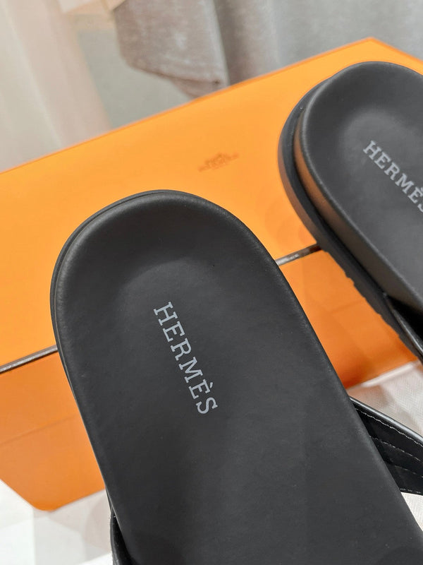 SANDALO EMPIRE IN CAMOSCIO NERO