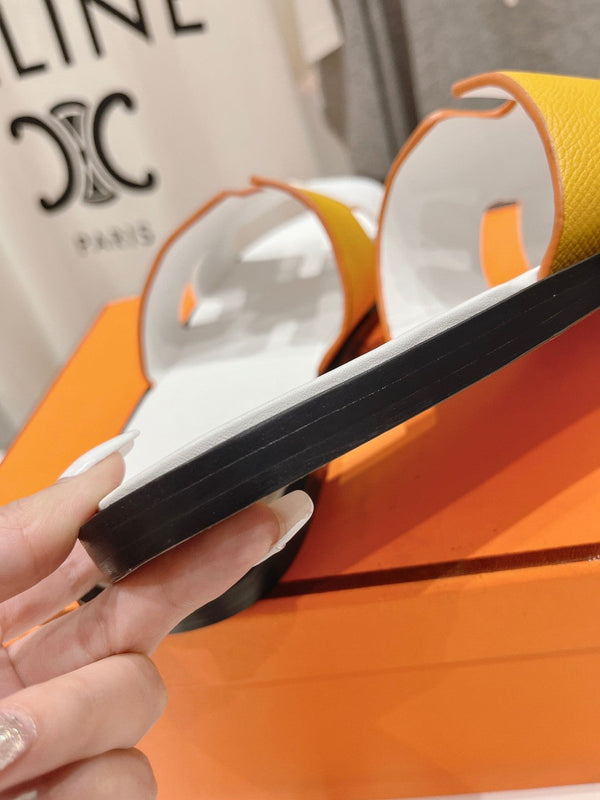 SANDALO IZMIR IN PELLE DI AGNELLO GIALLA E BIANCA