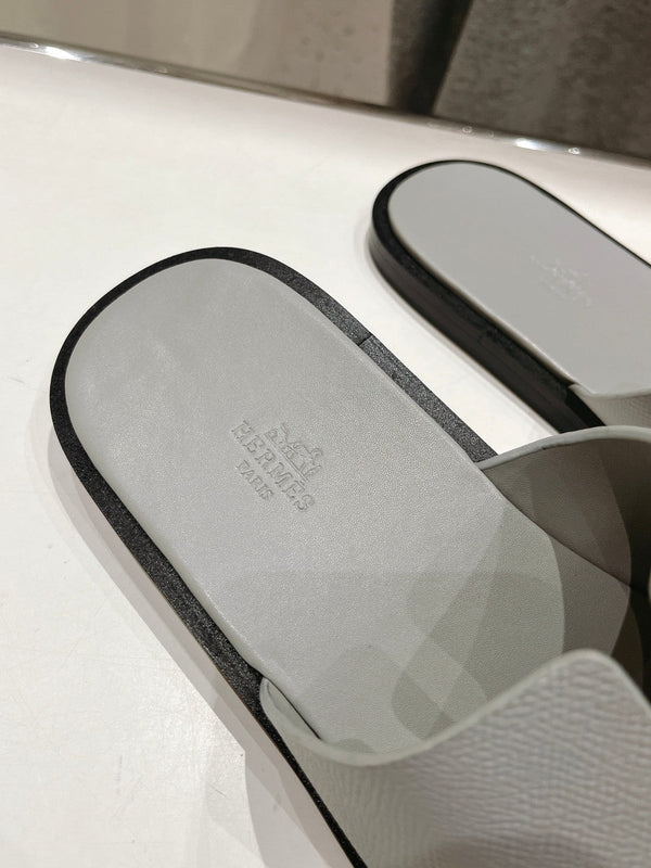 SANDALO IZMIR PELLE DI AGNELLO GRIGIO LUCIDO