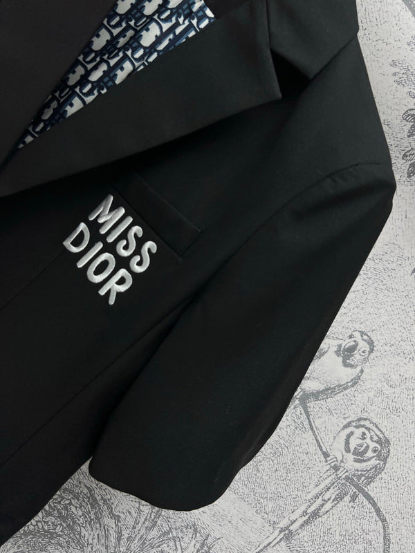 CD 25 Short-sleeved Suit Jacket Black White Polyester