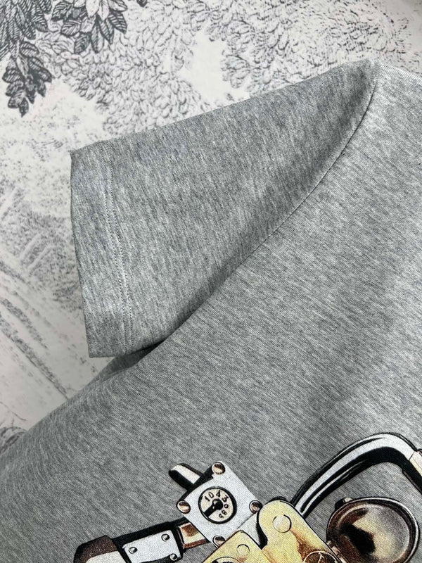 LV 25 Robot On The Chest T-Shirt Grey Cotton