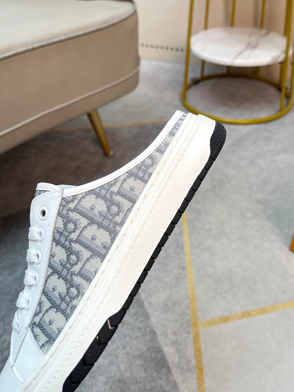 CD RETRO MULE WHITE AND BEIGE CALFSKIN