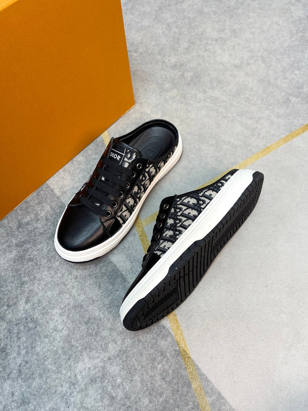 CD RETRO MULE BLACK AND BEIGE CALFSKIN