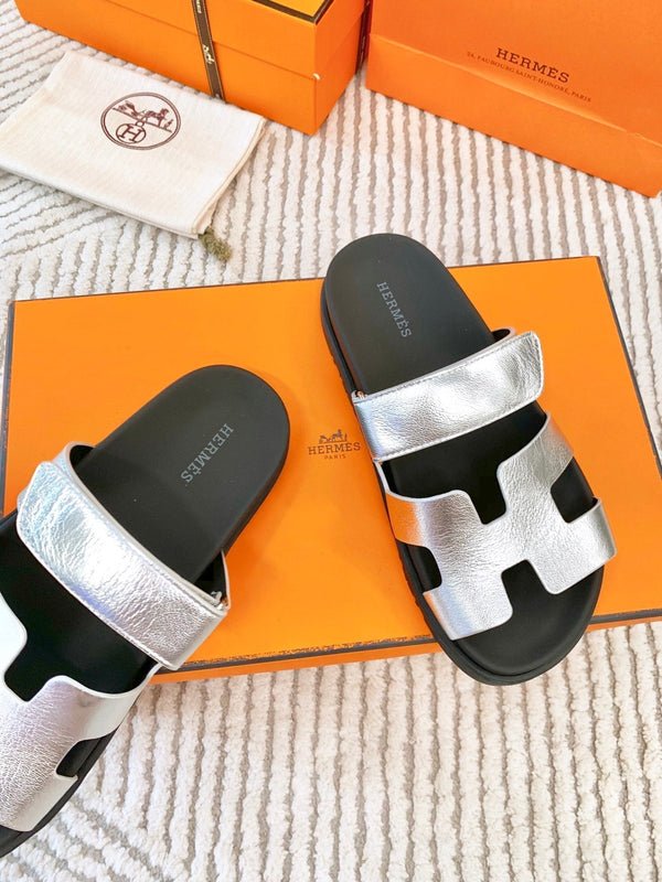 HM Chypre Sandal Silver Mix Black Wrinkled Lambskin 963200