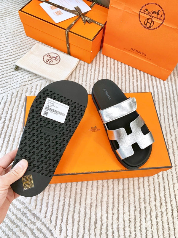 HM Chypre Sandal Silver Mix Black Wrinkled Lambskin 963200